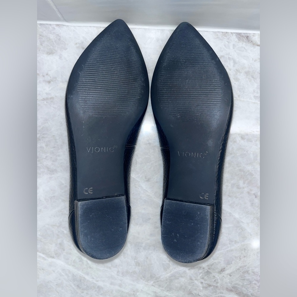 Vionic Black Pebble Leather Loafers Noah leather pointed flats Size 7 - Picture 7 of 8